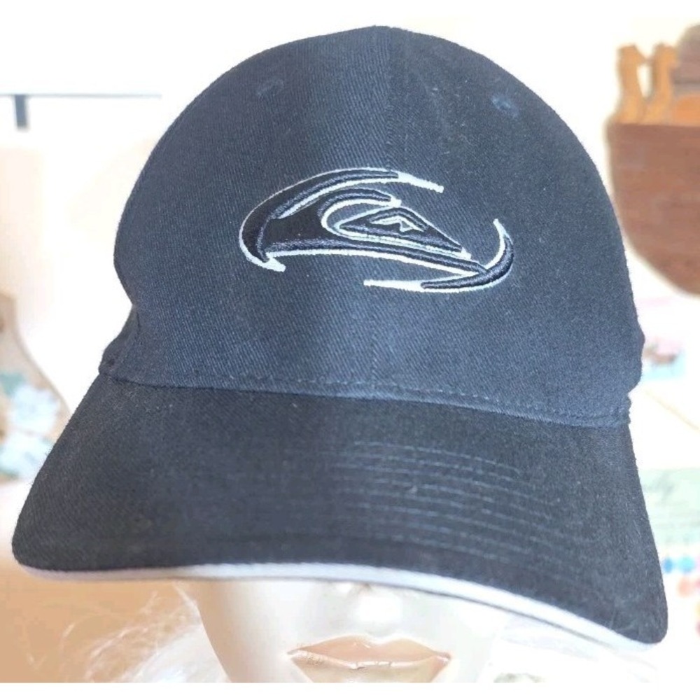 Quicksilver Vintage hat Black Flex Fit Y2K